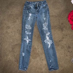 Distressed High Waisted Jeans